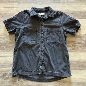 Madewell Denim Short-Sleeve Button-Up Shirt in Lunar Wash